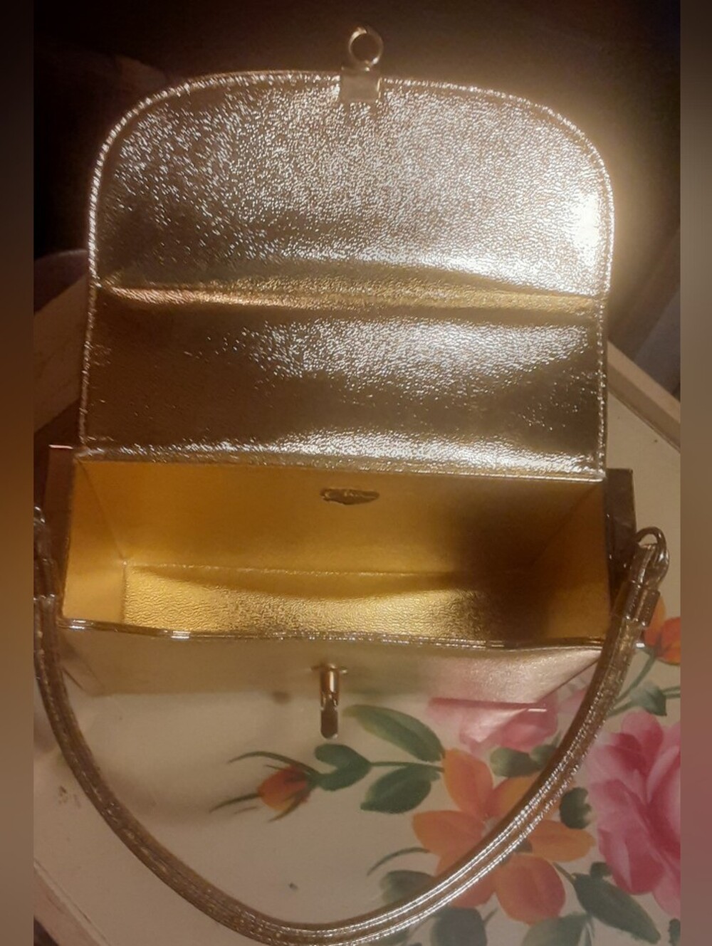 1950-60 ETRA Gold Metallic Box Purse w/Scarf - Glove Holder Attatched - Picture 3 of 7